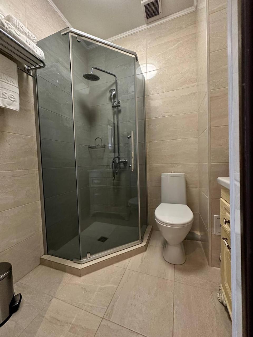 Sun Rise Inn Karagandy 외부 사진